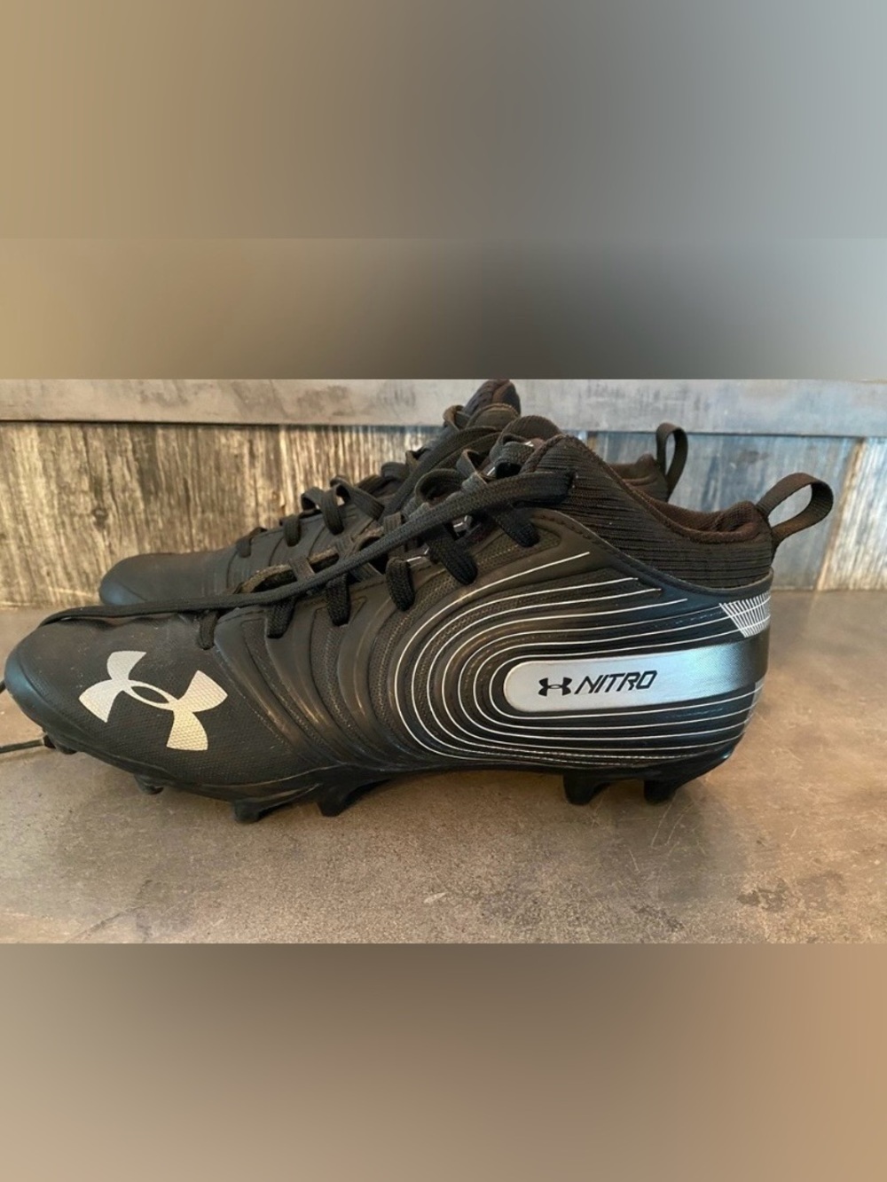 Under Armour Men's Black Athletic Cleats